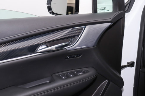 Used 2022 Cadillac XT6 Sport w/ Technology Package image 10