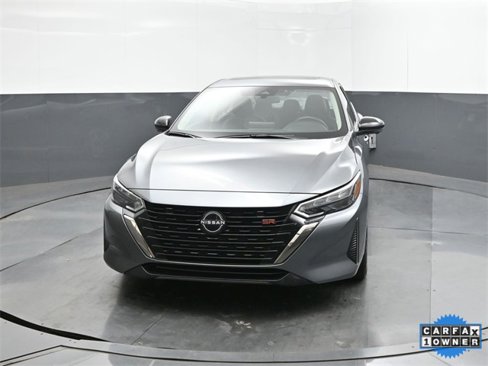 Used 2025 Nissan Sentra SR w/ SR Premium Package image 30