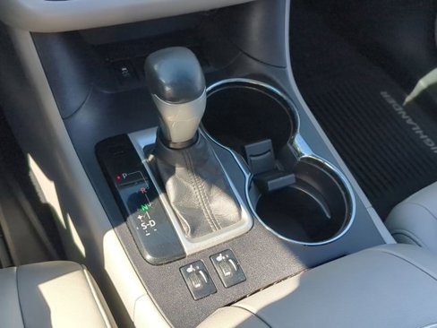 Used 2015 Toyota Highlander XLE image 22