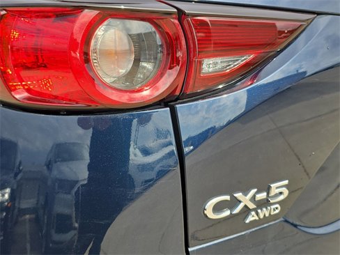 Used 2020 MAZDA CX-5 Touring image 39