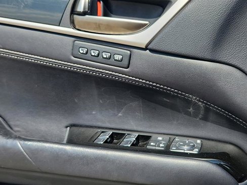 Used 2016 Lexus GS 200t image 16