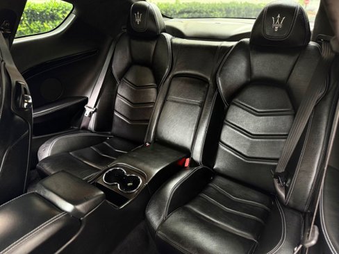 Used 2014 Maserati GranTurismo Sport image 29