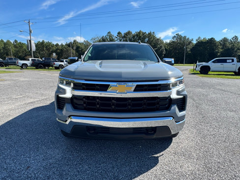 Used 2024 Chevrolet Silverado 1500 LT image 2