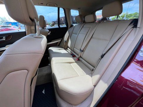 Used 2011 Mercedes-Benz GLK 350 4MATIC image 22