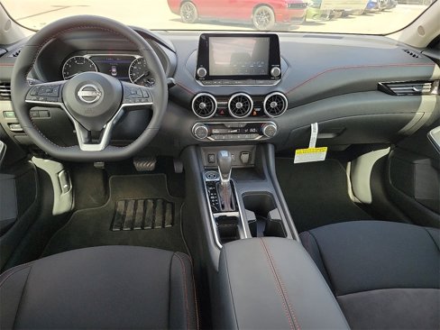 New 2025 Nissan Sentra SR w/ Midnight Edition image 17