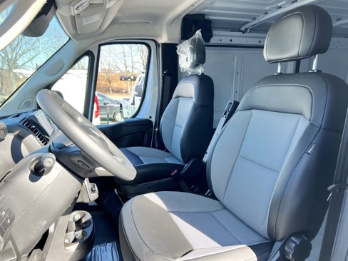Used 2023 RAM ProMaster 2500 image 16