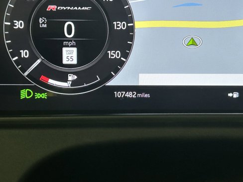 Used 2019 Land Rover Range Rover Velar R-Dynamic SE image 18