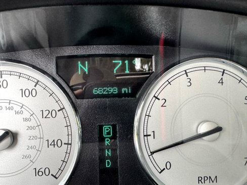 Used 2006 Chrysler 300 C w/ Navigation & Sound Group II image 16