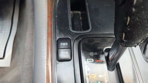 Used 2001 Toyota Land Cruiser image 24