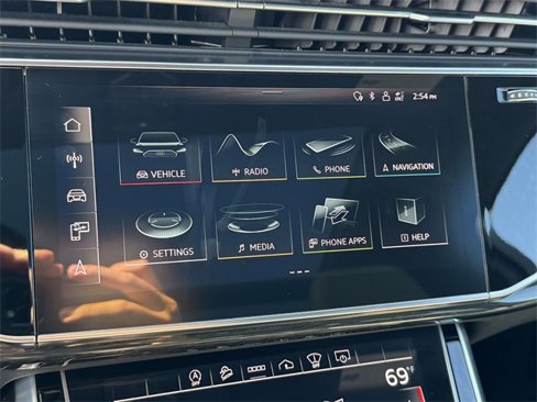 Used 2021 Audi Q7 3.0T Prestige image 29