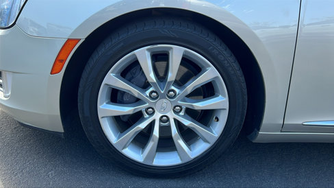 Used 2016 Cadillac XTS Luxury image 2