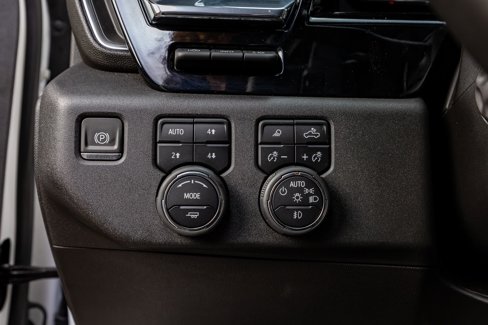 Used 2024 Chevrolet Silverado 1500 LTZ w/ LTZ Premium Package image 21