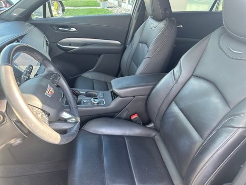 Used 2023 Cadillac XT4 Premium Luxury w/ Technology Package image 9