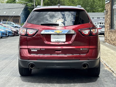 Used 2017 Chevrolet Traverse Premier image 4