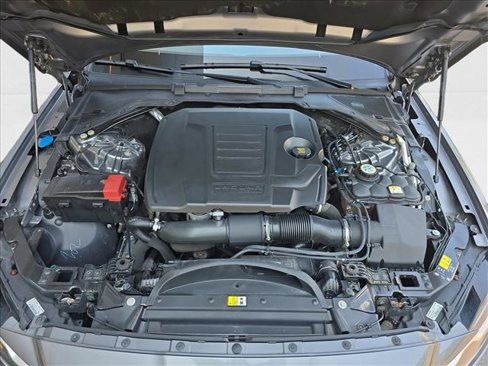 Used 2020 Jaguar XF Premium image 29
