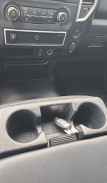 Used 2018 Nissan Titan S image 7