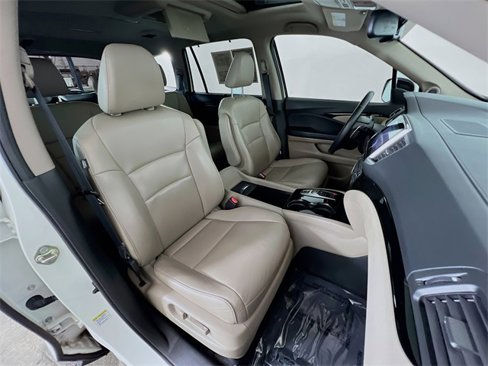 Used 2016 Honda Pilot Touring image 31