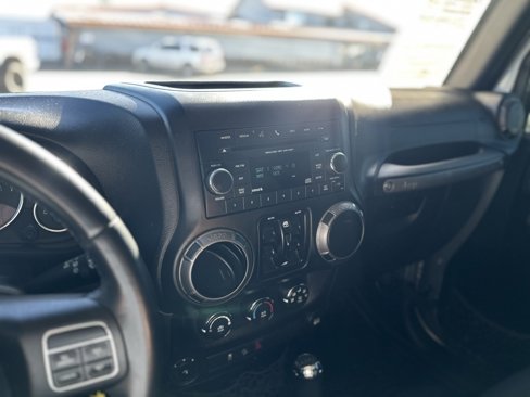Used 2018 Jeep Wrangler Unlimited Sport image 18