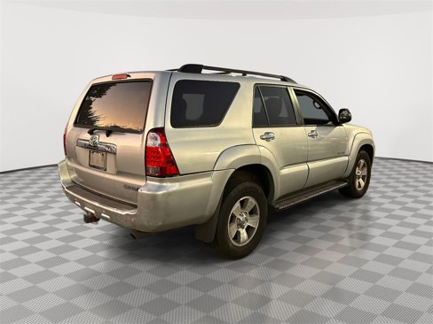 Used 2006 Toyota 4Runner SR5 image 2