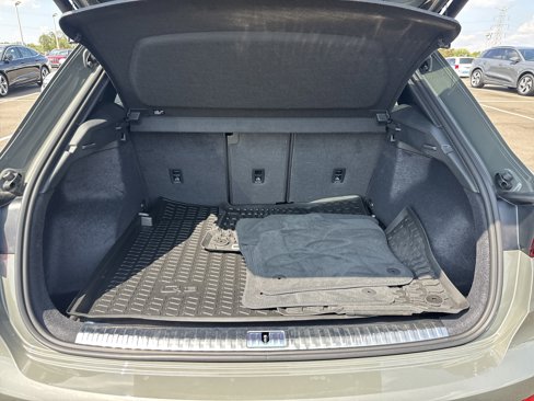 Certified 2025 Audi Q3 2.0T Premium w/ Convenience Package image 8