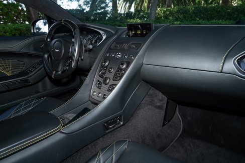 Used 2018 Aston Martin Vanquish S image 15