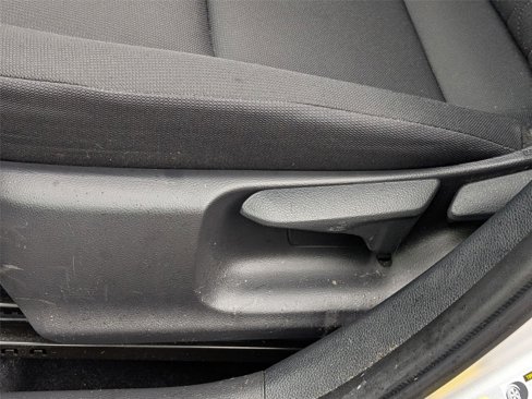 Used 2023 Toyota Corolla LE image 14