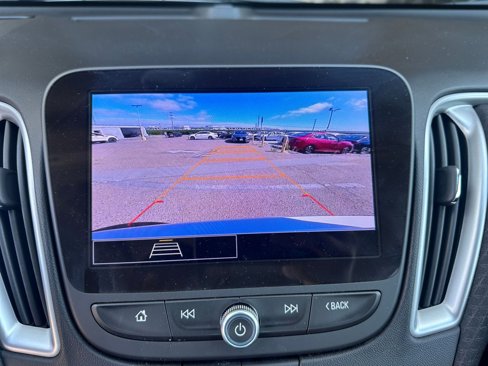 Used 2024 Chevrolet Malibu LT image 17