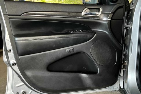 Used 2018 Jeep Grand Cherokee Limited image 21