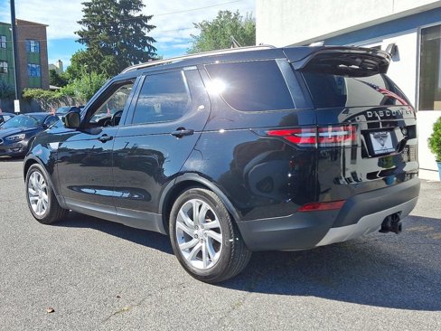 Used 2017 Land Rover Discovery HSE image 6