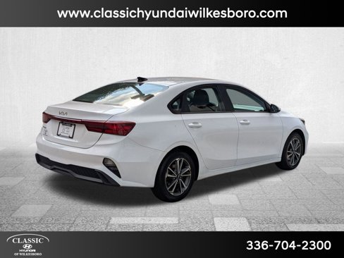 Used 2023 Kia Forte LXS image 5