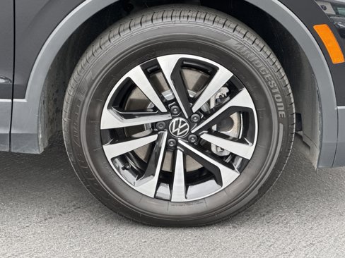 Certified 2024 Volkswagen Tiguan S image 12
