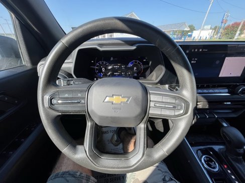 Used 2025 Chevrolet Colorado W/T w/ Advanced Trailering Package image 12