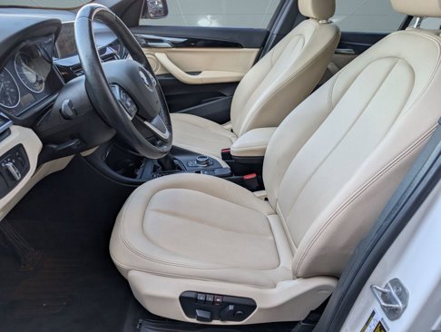 Used 2018 BMW X1 xDrive28i image 5