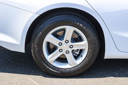 New 2025 Chevrolet Malibu LS image 10