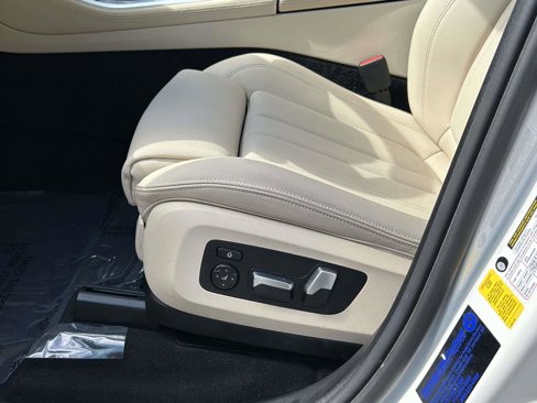 Used 2021 BMW X5 sDrive40i w/ Convenience Package image 18