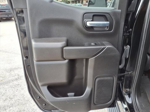 Used 2022 Chevrolet Silverado 1500 Custom image 18