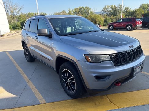 Used 2017 Jeep Grand Cherokee Trailhawk w/ Trailhawk Luxury Group image 13