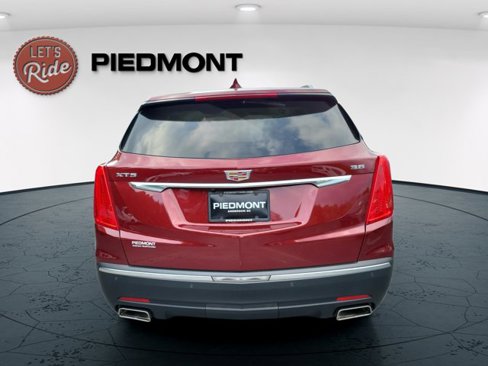 Used 2017 Cadillac XT5 Luxury w/ Driver Awareness Package image 6