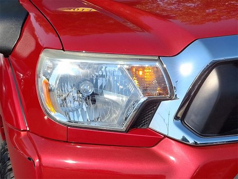 Used 2014 Toyota Tacoma 4x4 Access Cab V6 image 16