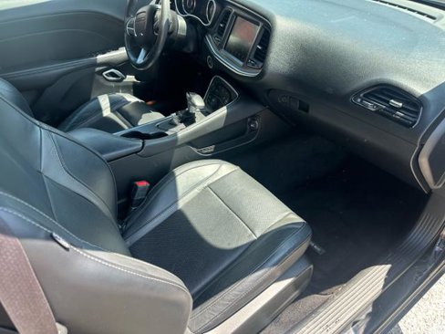 Used 2015 Dodge Challenger SXT Plus image 8