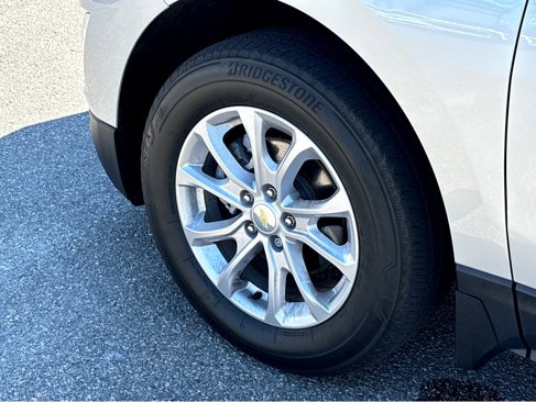 Used 2021 Chevrolet Equinox LT image 18