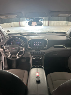 Used 2022 GMC Terrain SLE image 18