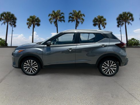 Certified 2024 Nissan Kicks SV image 8