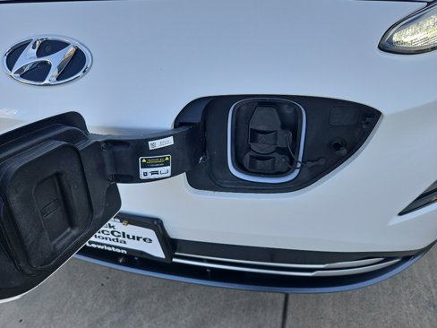 Used 2022 Hyundai Kona SEL w/ Convenience Package image 3