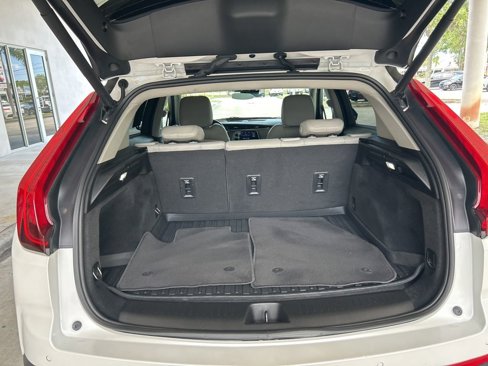 Used 2021 Cadillac XT4 Luxury image 32