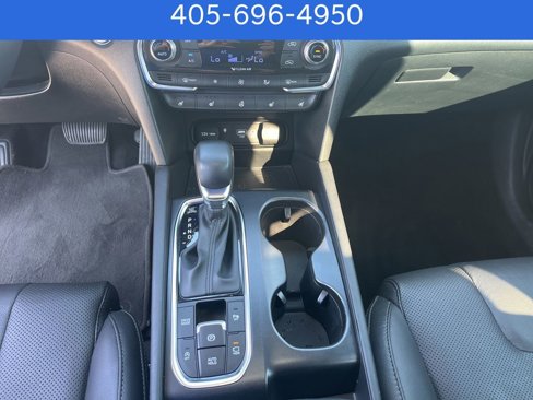 Used 2020 Hyundai Santa Fe Limited image 16