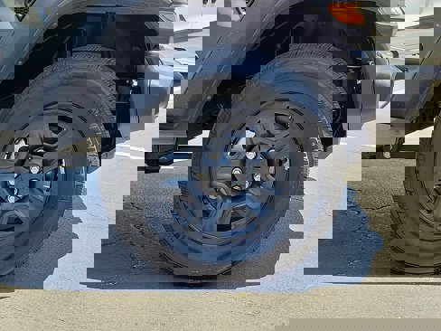Used 2022 Jeep Wrangler Sport image 23