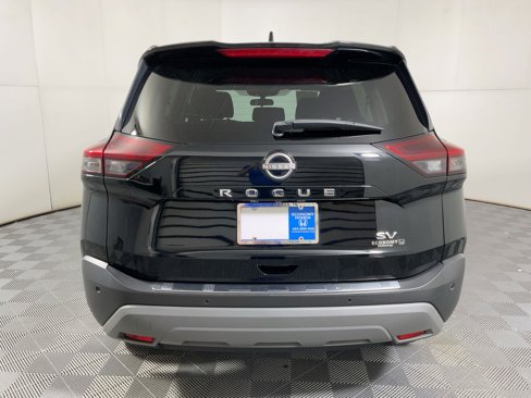 Used 2023 Nissan Rogue SV image 8