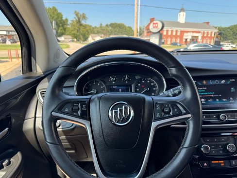 Used 2020 Buick Encore Preferred w/ Safety Package image 13