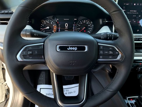 Used 2024 Jeep Compass Limited image 20